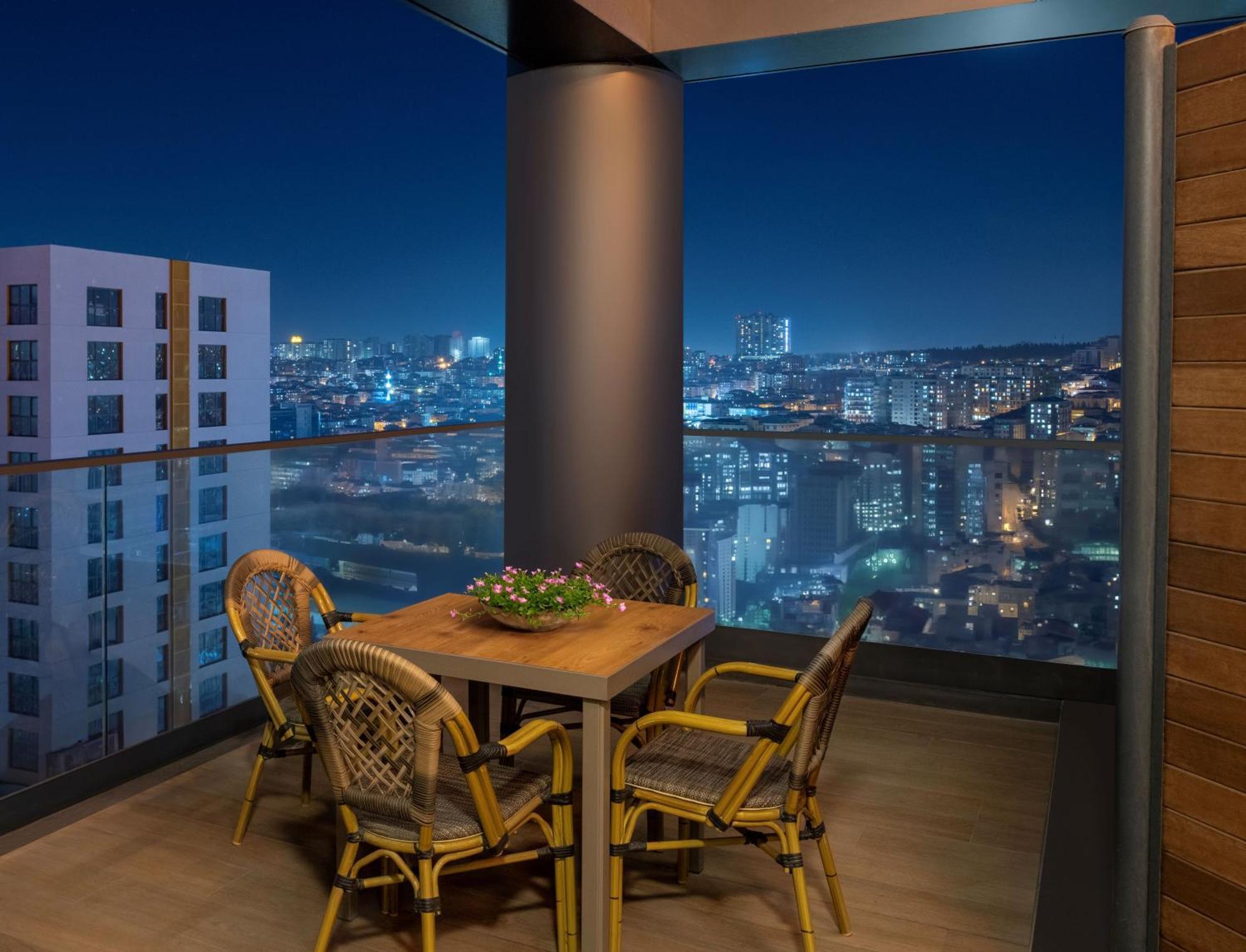 Movenpick Living Istanbul West Hotel Kültér fotó