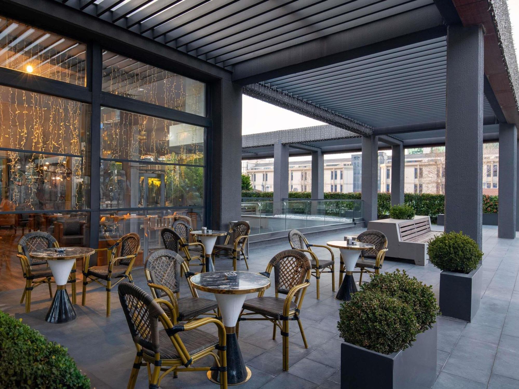 Movenpick Living Istanbul West Hotel Kültér fotó