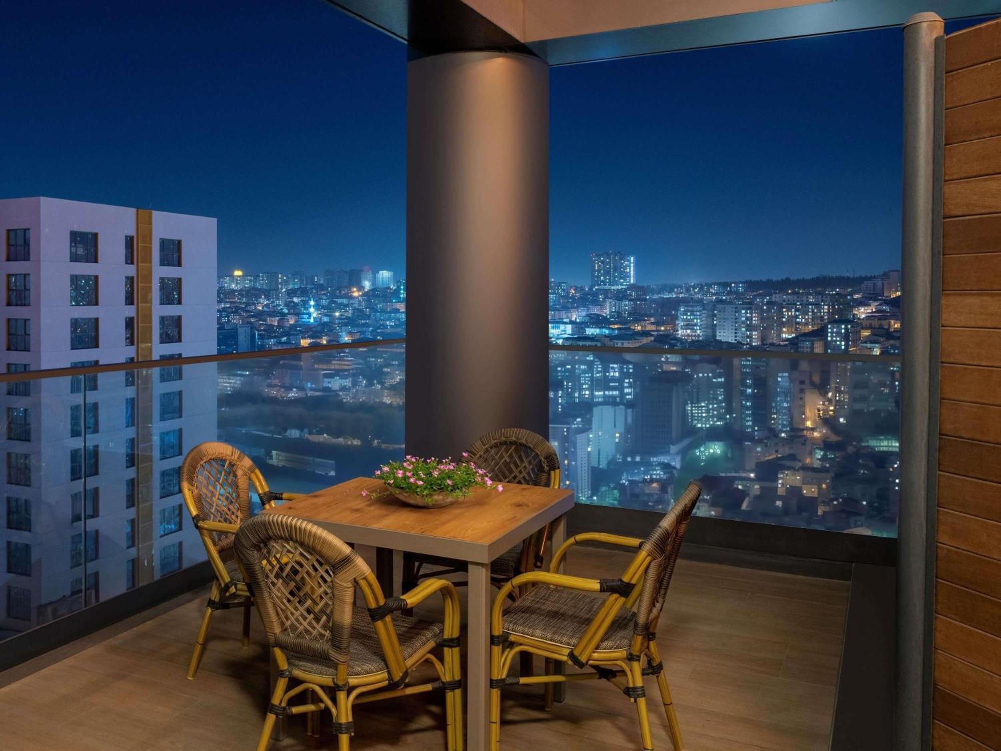 Movenpick Living Istanbul West Hotel Kültér fotó
